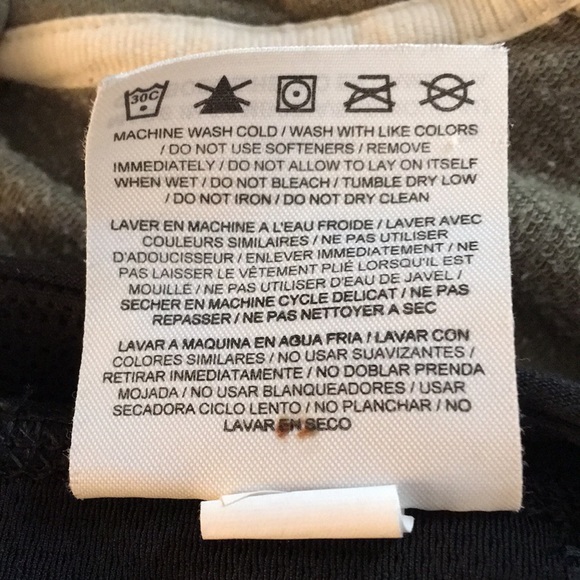 Nike Dry Fit Cropped Workout Pants - Picture 6 of 7